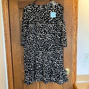 Hayden women’s size medium black and cream midi dress